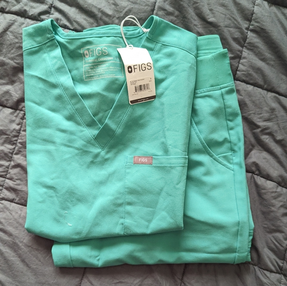 Surgical Green Scrubs Set NWT